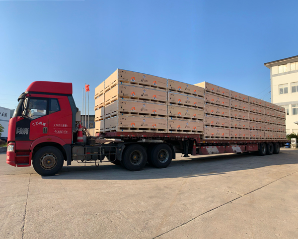 特斯(sī)拉電池(chí)箱